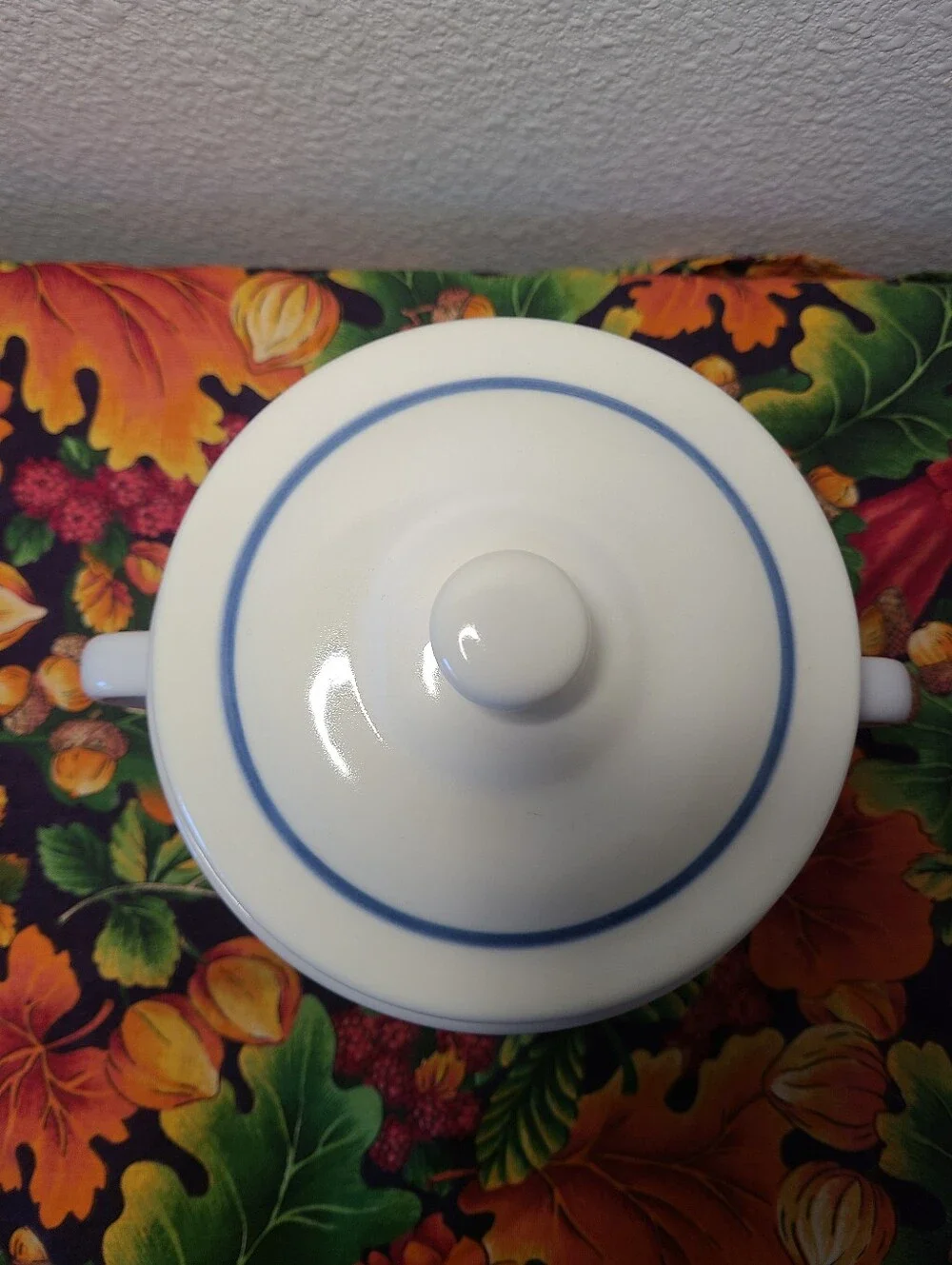 Vintage FTD Soup Bowl With Lid Covered Serving Bowl Chicken Vegetable Pattern
